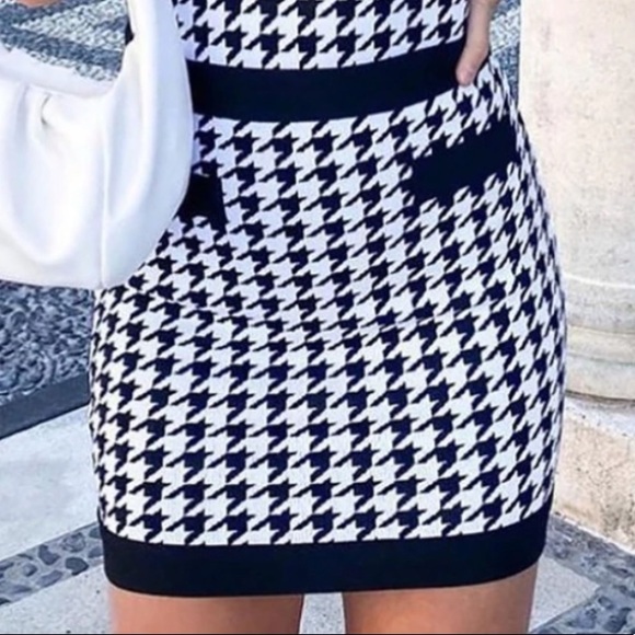 Fashion Nova Dresses & Skirts - NWT Fashion Nova Houndstooth Bandage Skirt SZ XL🖤